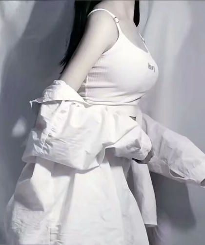 穿越后每天都被肏哭